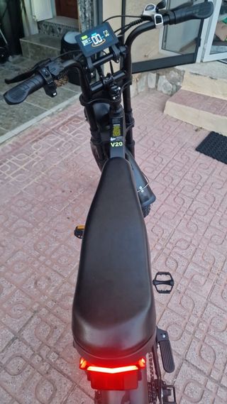 Bicicleta Eléctrica Negra Fat Bike