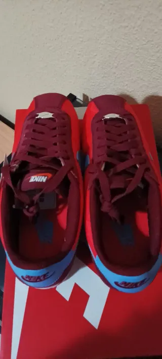 Nike Cortez TXT Rojas y Azules