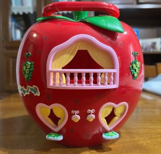 Casa Fragola Mew Mew + mobili e personaggi