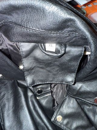 Cazadora Biker Polipiel Negra con Alas