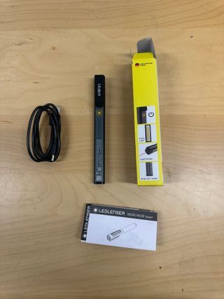 Linterna LED Recargable Ledlenser iW2R