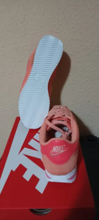 Nike Cortez TXT Naranja y Rosa