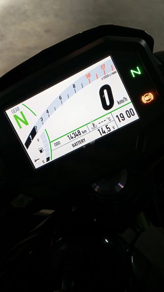 Kawasaki Z650 2020 - 14300 km