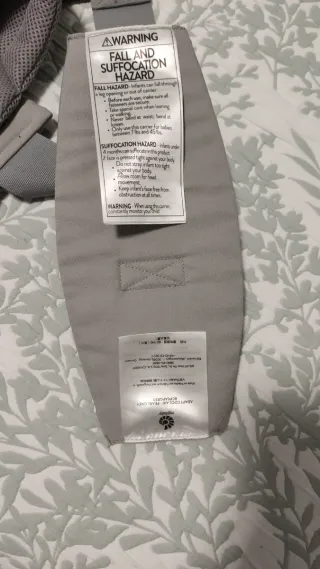 Mochila portabebés Ergobaby Gris