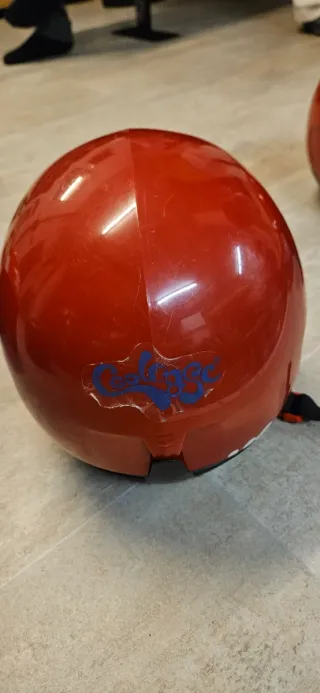 Casco de esquí O'Neill rojo 53-55cm