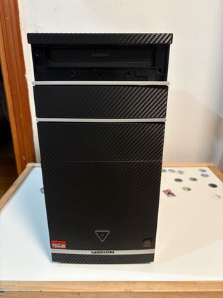 Ordenador Medion I3 1TB HDD, 8GB RAM