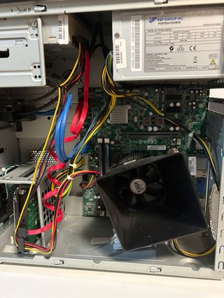 Ordenador Medion I3 1TB HDD, 8GB RAM