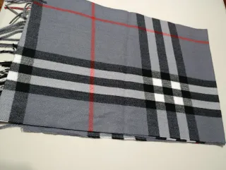 Bufanda Burberry Cuadros Gris y Negro
