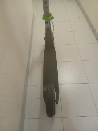 CHOLLO Patinete eléctrico