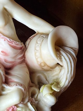 Scultura vintage donna con anfora