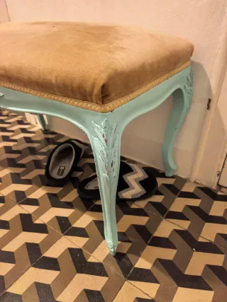 Banqueta tapizada terciopelo y madera