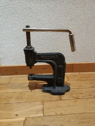 Máquina de remaches VULCAN-S