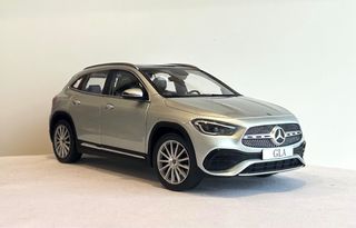 Maqueta Mercedes GLA MKII Z Models escala 1:18