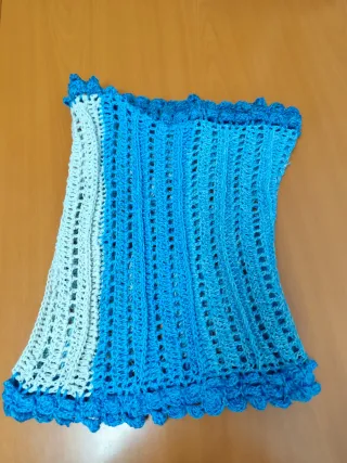 Cuello crochet azul degradado