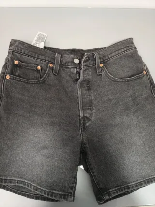 Levi's Pantalón Corto W28