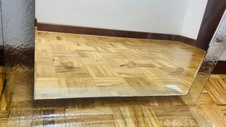 Espejo con repisa de cristal