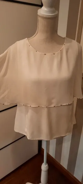 Blusa Zara tachuelas