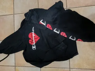 Tuta Champion ragazza nera con cuore