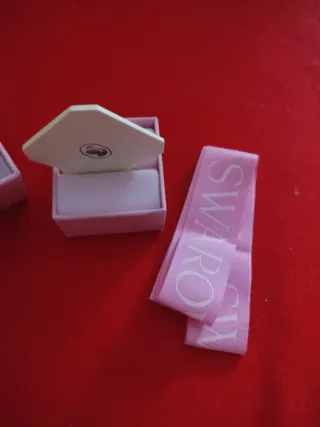 Scatola regalo Swarovski per anello rosa