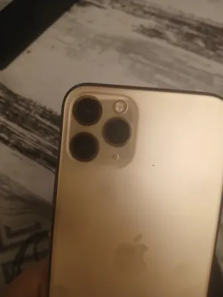 iPhone 11 Pro + 9 carcasas de regalo,IOS 26.2