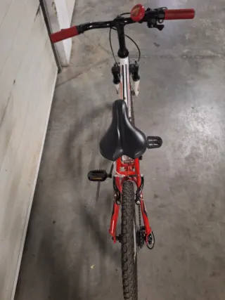 Bicicleta Infantil Freerider Roja y Blanca