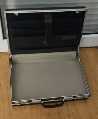 Maletín ejecutivo portadocumentos retro 70s