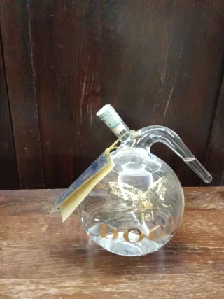 Bottiglia di vetro decorata