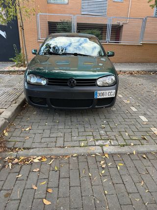Volkswagen Golf 2004
