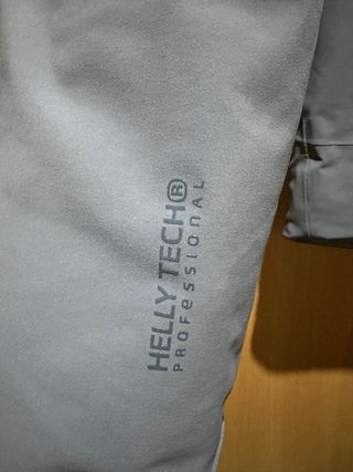 Chaqueta Helly Hansen ALPHA 4.0 Gris