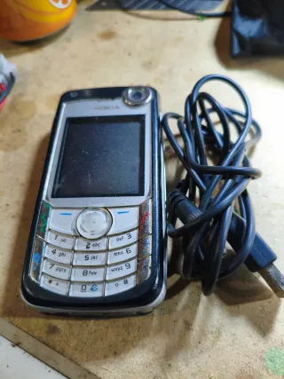Teléfono Móvil Nokia Plata y Negro
