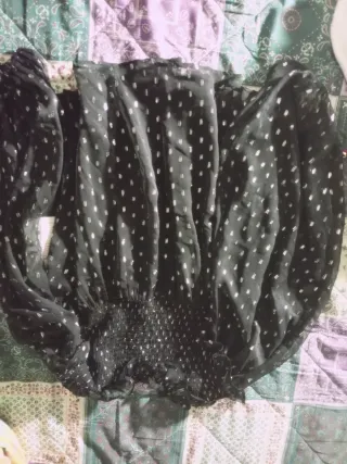 Blusa fiesta negra con detalles plateados