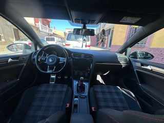 Volkswagen Golf GTI VII 2016