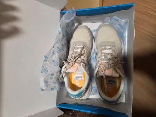 Zapatillas nuevas 39