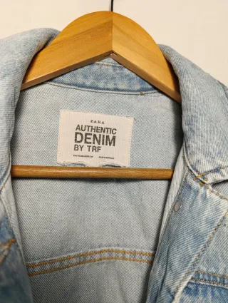 Cazadora Vaquera Zara TRF Oversize.