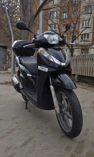 Honda SH 300i Scooter 2009