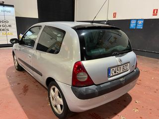Renault Clio 2002