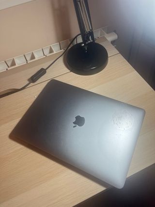 MacBook Pro 13" (2020) - Apple M1
