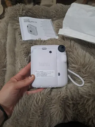 Cámara Fujifilm Instax Mini 12 Blanca