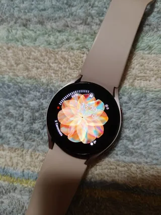 Samsung Galaxy Watch 4 40mm Beige/Rosa