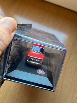 Maqueta Seat 850 E 4 puertas Altaya