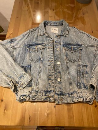 Chaqueta tejana Zara azul