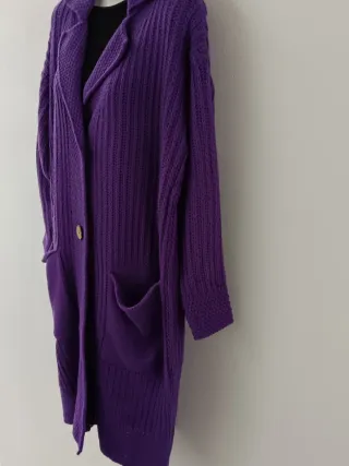 Casaco de malha roxo novo