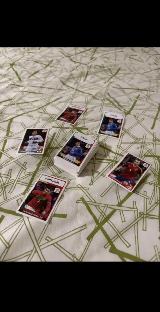 Lotto figurine EURO 2012 Pirlo, Ronaldo, Iniesta