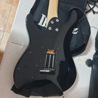 Confezione di 2 chitarre elettriche nere