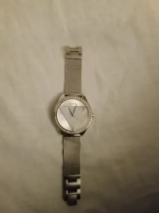Reloj Guess Plateado