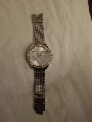 Reloj Guess Plateado