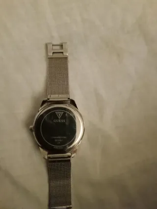 Reloj Guess Plateado