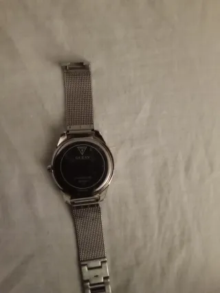 Reloj Guess Plateado