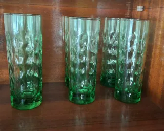 Vasos altos vintage verdes