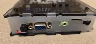 Mister FPGA con carcasa y fuente